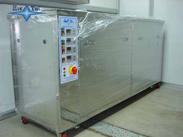 工業(yè)超聲波清洗機(jī)的五大特點(diǎn) 工業(yè)超聲波清洗機(jī)